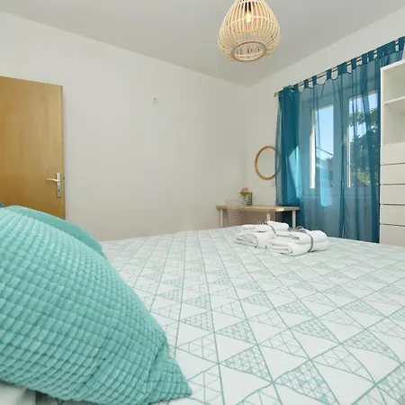 Appartement Kima Apartman With Garden