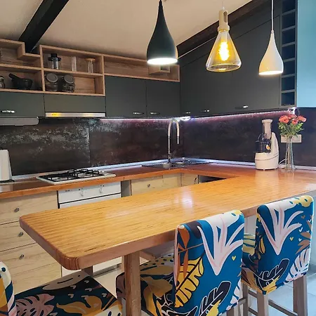 Apartment Kima Apartman With Garden