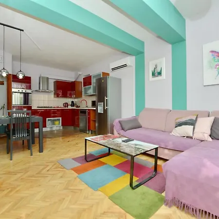 Lejlighed Kima With Garden