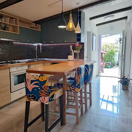 Lejlighed Kima With Garden Zadar