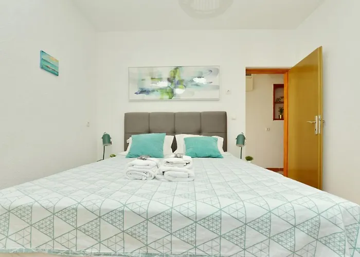 Kima With Garden Apartment Zadar