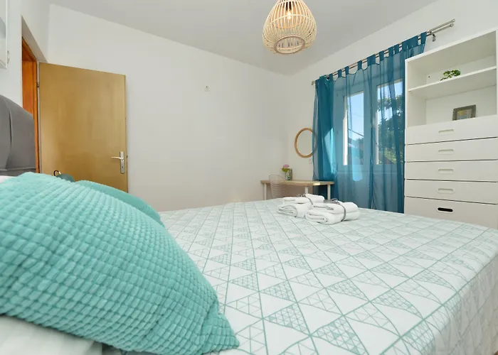 Kima With Garden 아파트 자다르