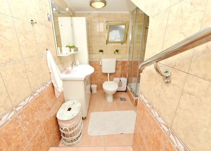 Kima With Garden 아파트